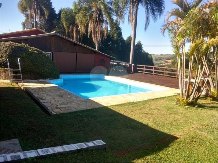 Foto REO1104131