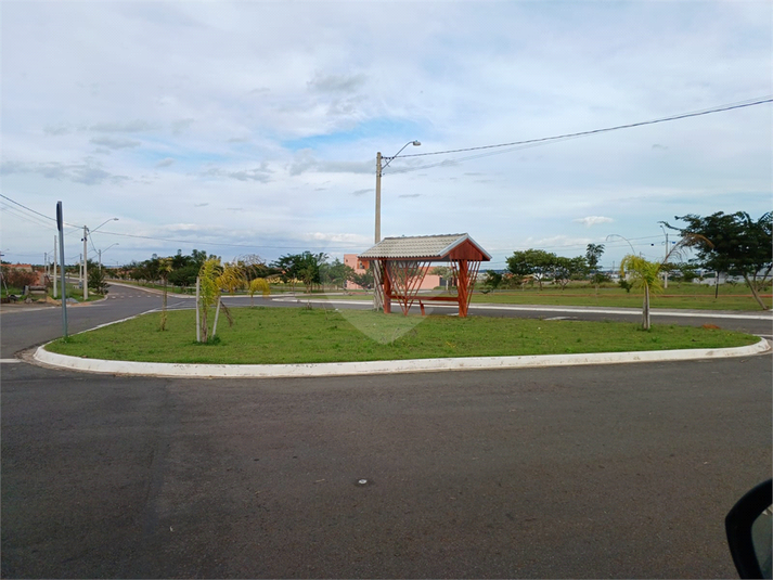 Foto REO1104153