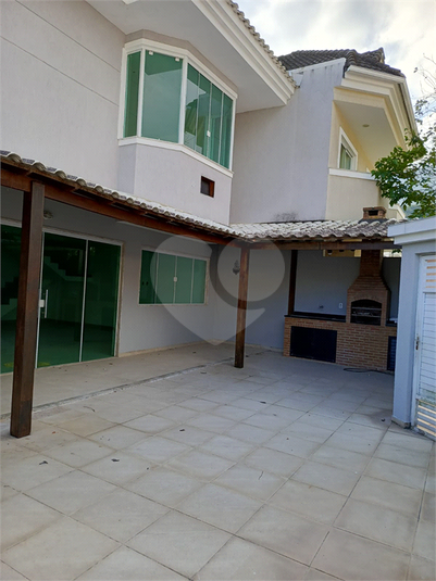 Foto REO1104156