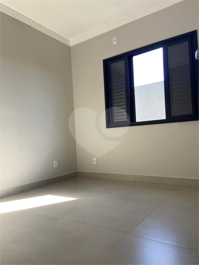 Foto REO1104165