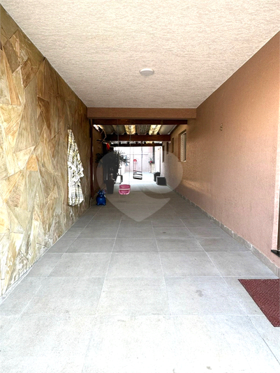 Foto REO1104200