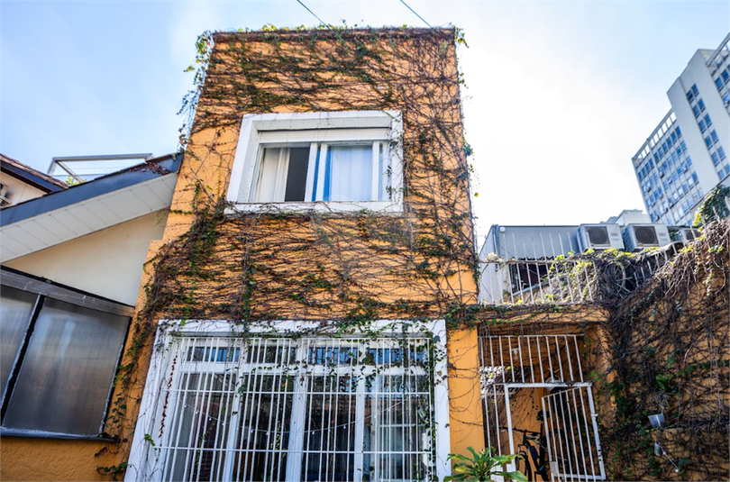 Foto REO1104214