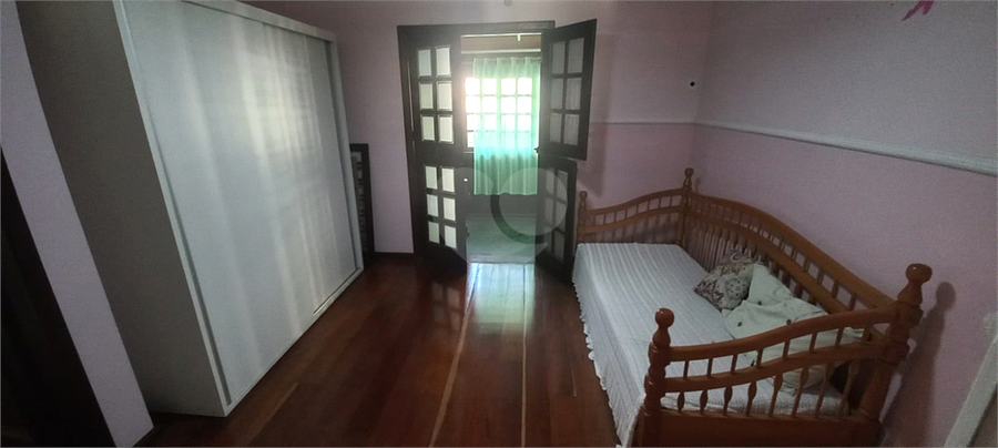 Foto REO1104230