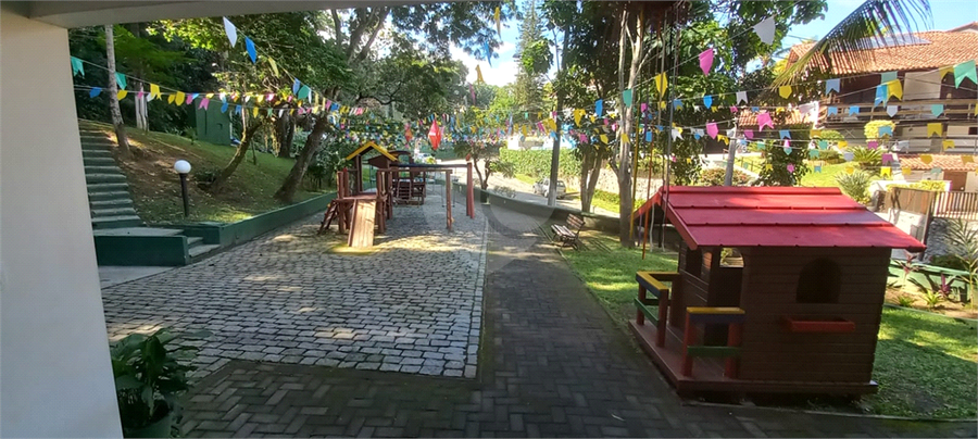 Foto REO1104230