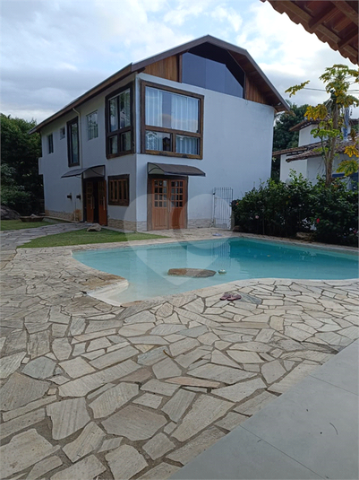 Foto REO1104240