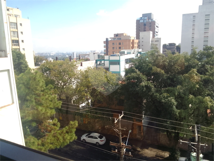 Foto REO1104251