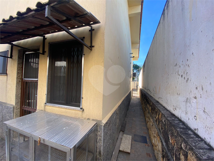 Foto REO1104262