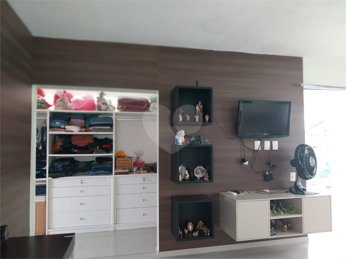 Foto REO1104269