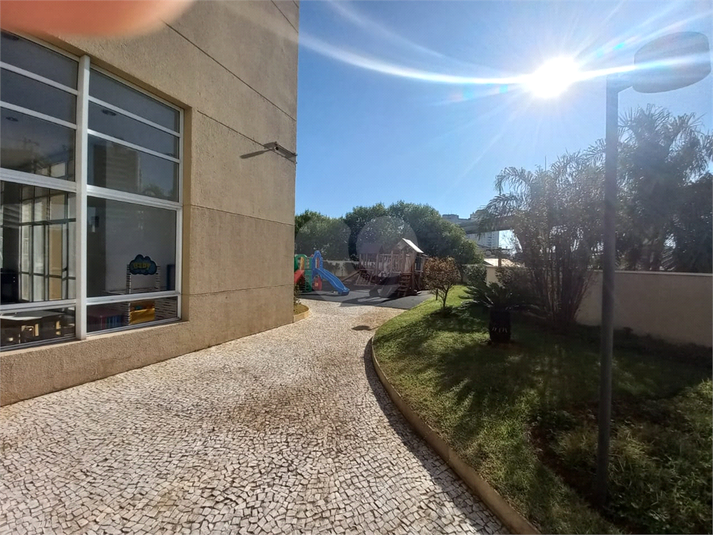 Foto REO1104284