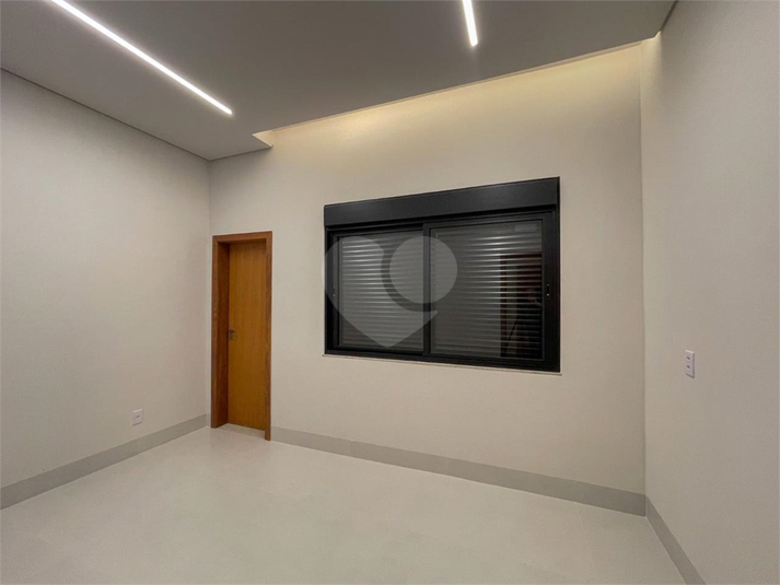 Foto REO1104285