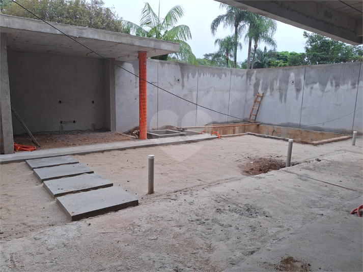 Foto REO1104287