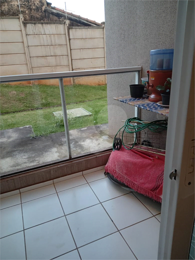 Foto REO1104300
