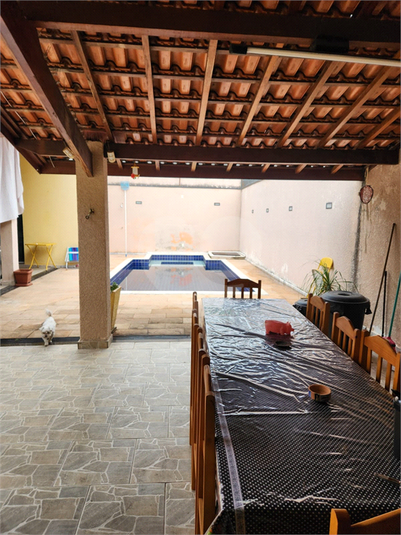 Foto REO1104326