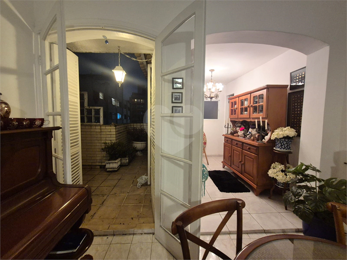 Foto REO1104331