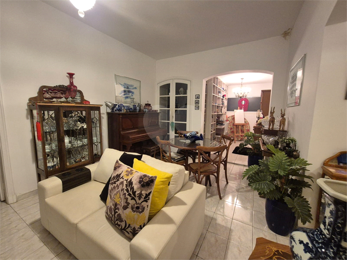 Foto REO1104331