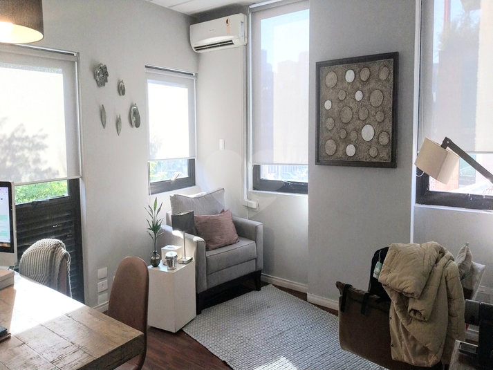 Foto REO1104350