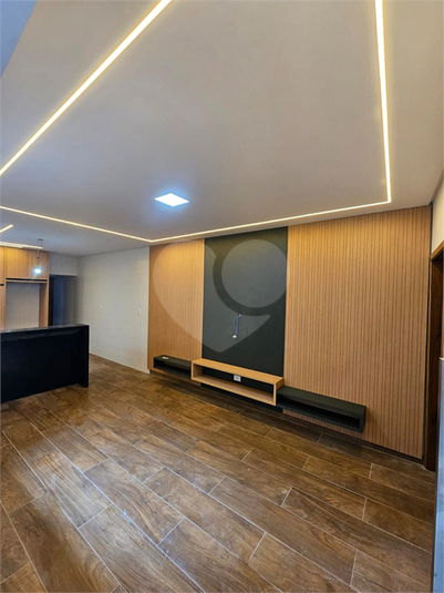 Foto REO1104351