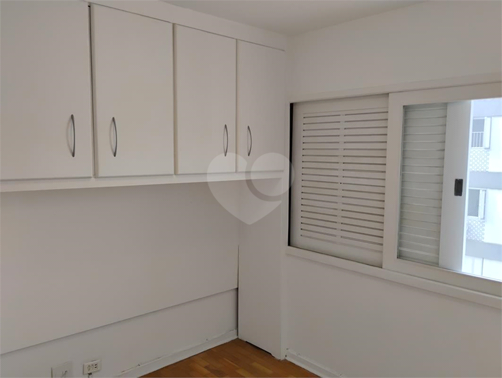 Foto REO1104352