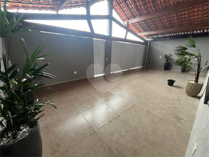 Foto REO1104355