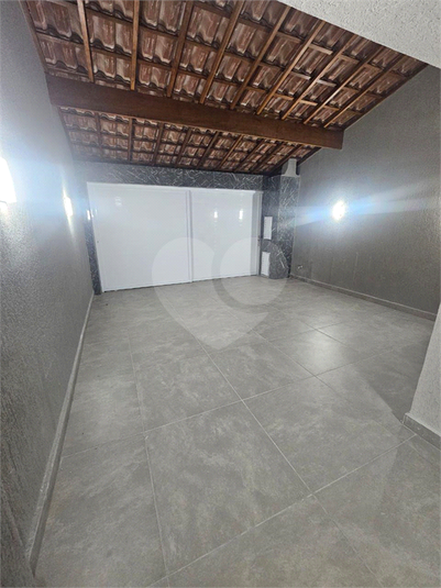 Foto REO1104357