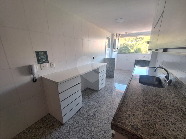 Foto REO1104378