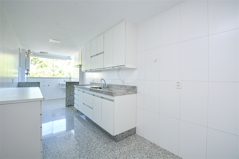 Foto REO1104378