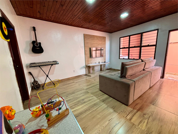Foto REO1104391