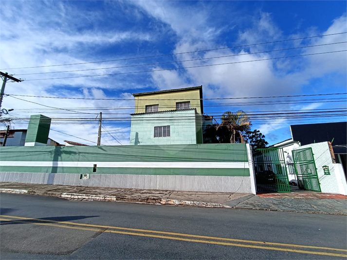 Foto REO1104407