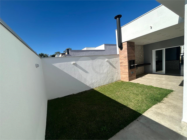 Foto REO1104417
