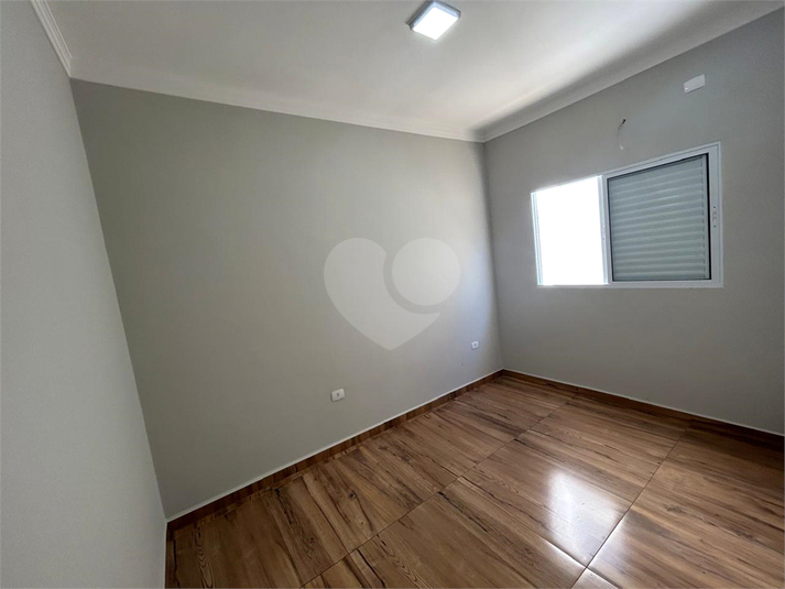 Foto REO1104417