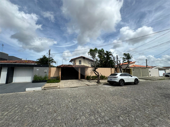 Foto REO1104429