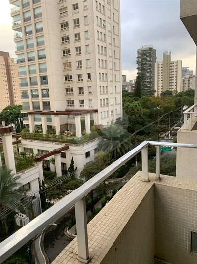 Foto REO1104430
