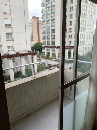 Foto REO1104430