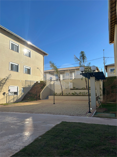 Foto REO1104431