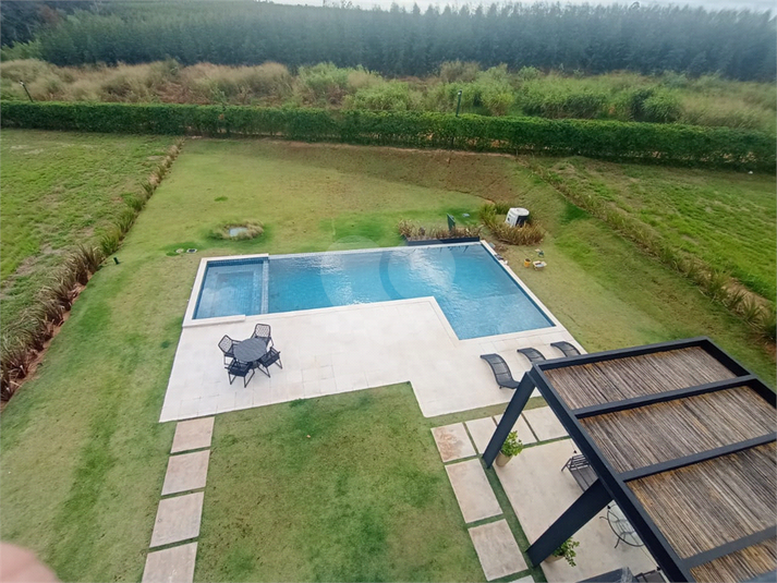 Foto REO1104442