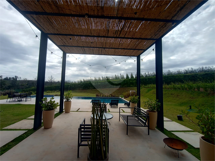 Foto REO1104442