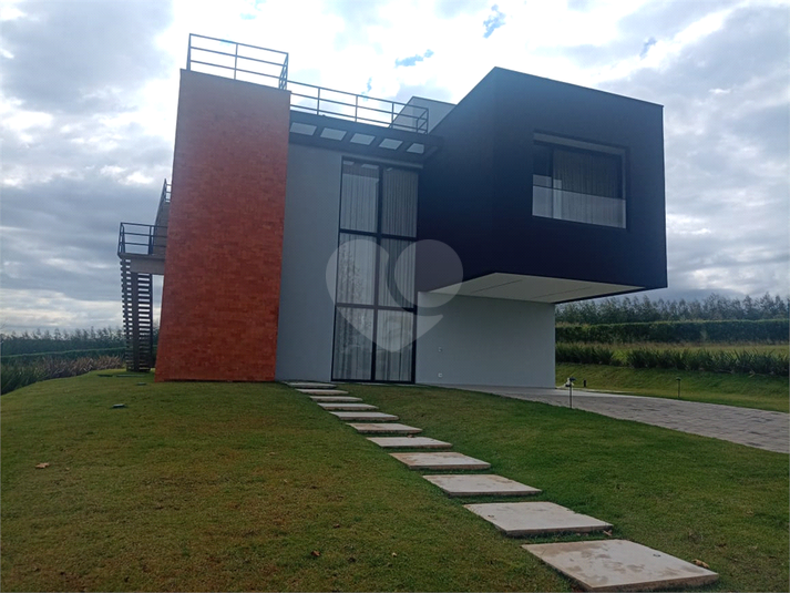 Foto REO1104442