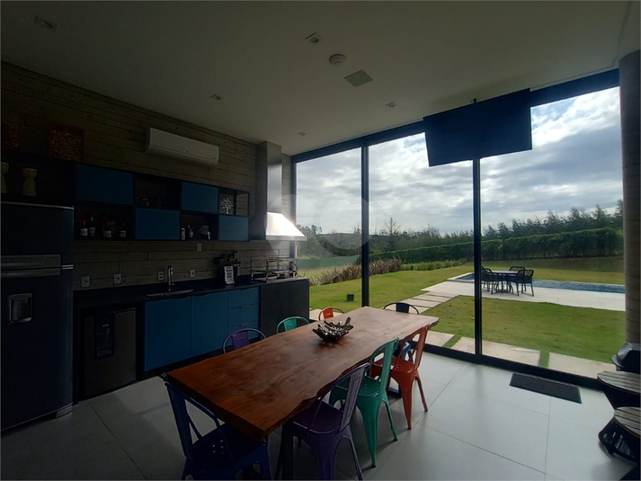 Foto REO1104442
