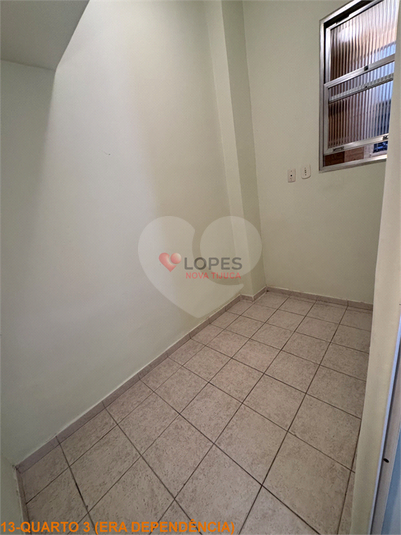 Foto REO1104447