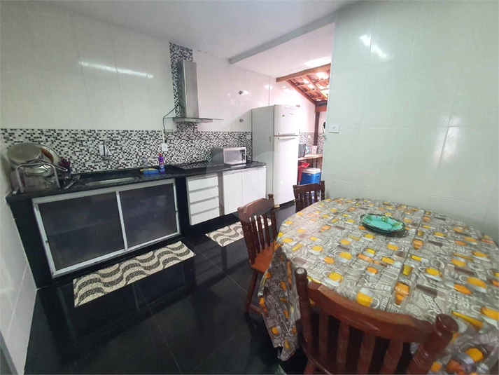 Foto REO1104450