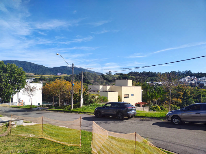 Foto REO1104457