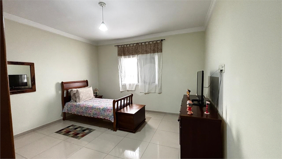 Foto REO1104471