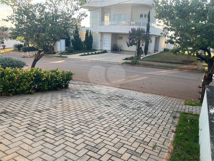 Foto REO1104480
