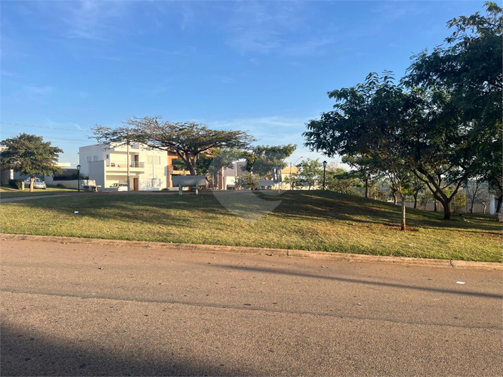 Foto REO1104480