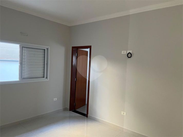 Foto REO1104480