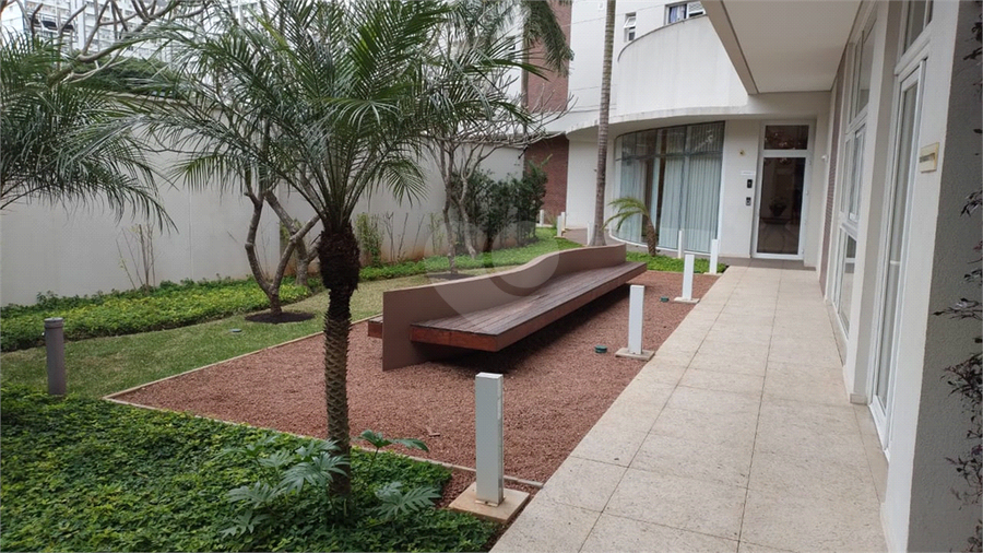 Foto REO1104489