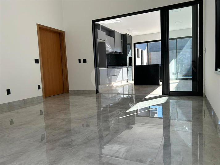 Foto REO1104529