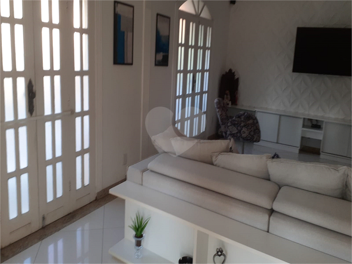 Foto REO1104531