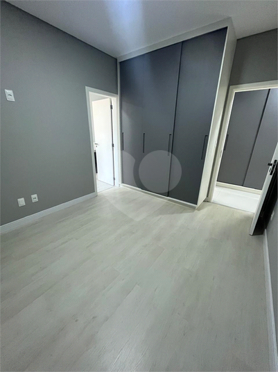 Foto REO1104538