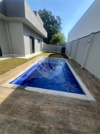 Foto REO1104538